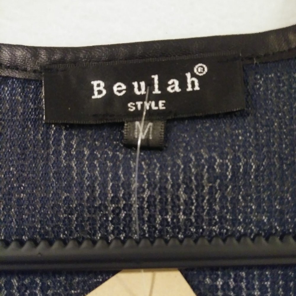 Beulah Textured Blouse - Picture 4 of 7